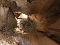 Κάθετος αγωγός στην τρύπα του όρνιου (φωτογραφία Μιχάλης Διαμαντόπουλος)